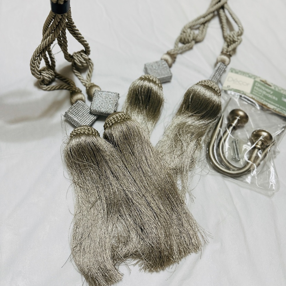 Decorative Tieback Set in champagne color